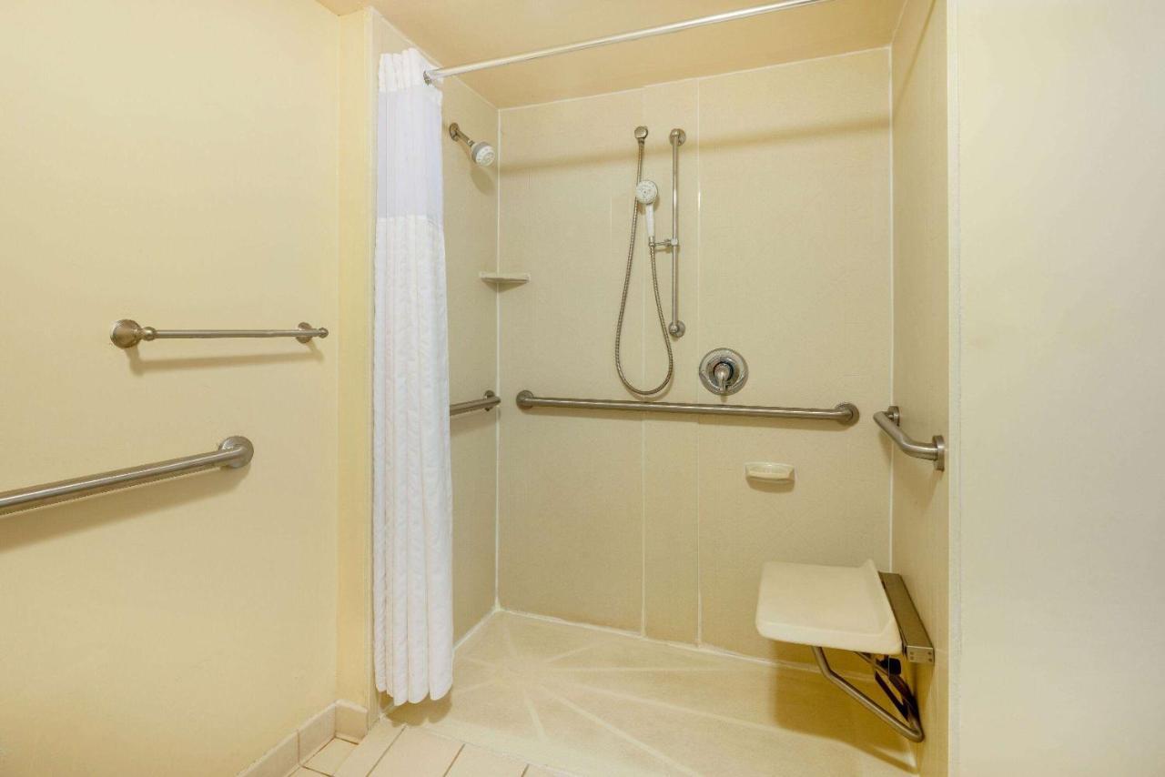 Baymont By Wyndham Columbus Ga Hotel Luaran gambar