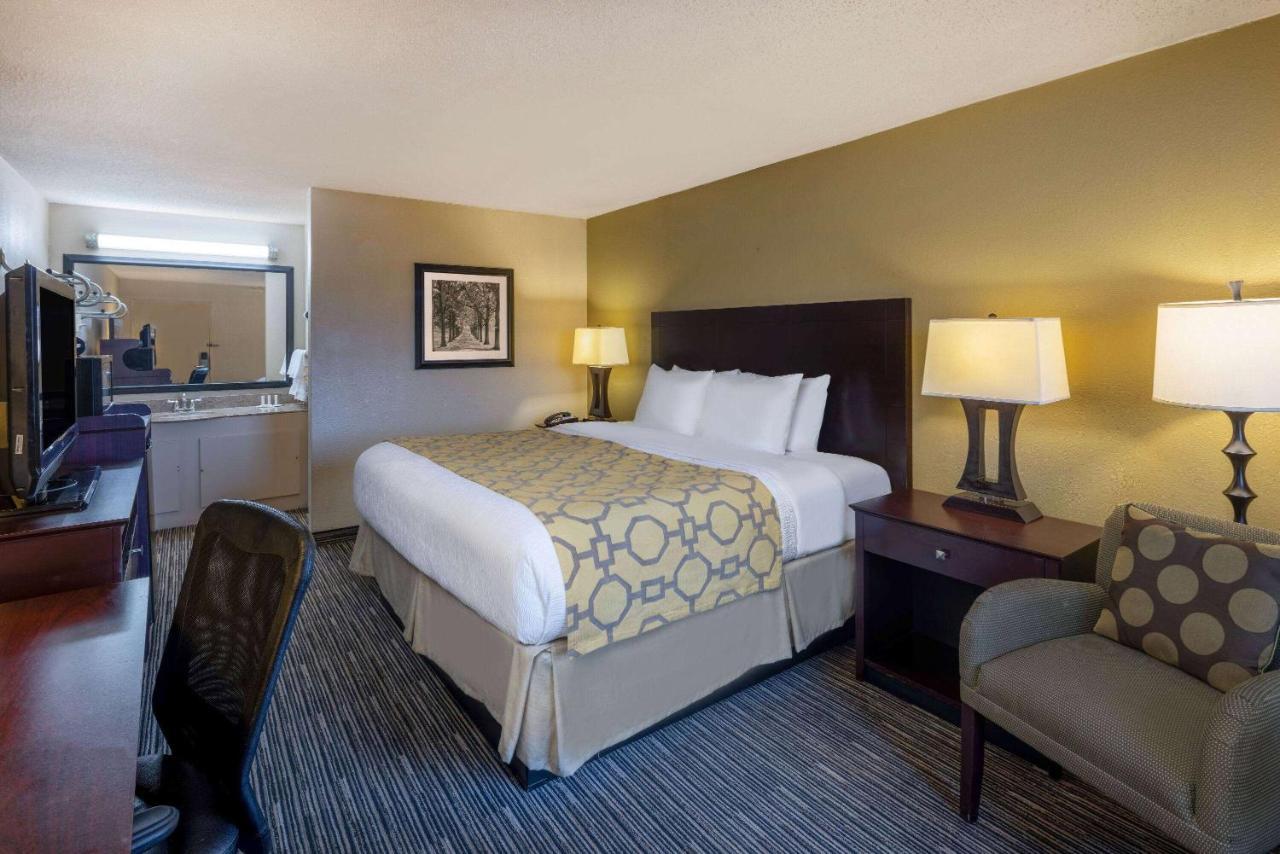 Baymont By Wyndham Columbus Ga Hotel Luaran gambar