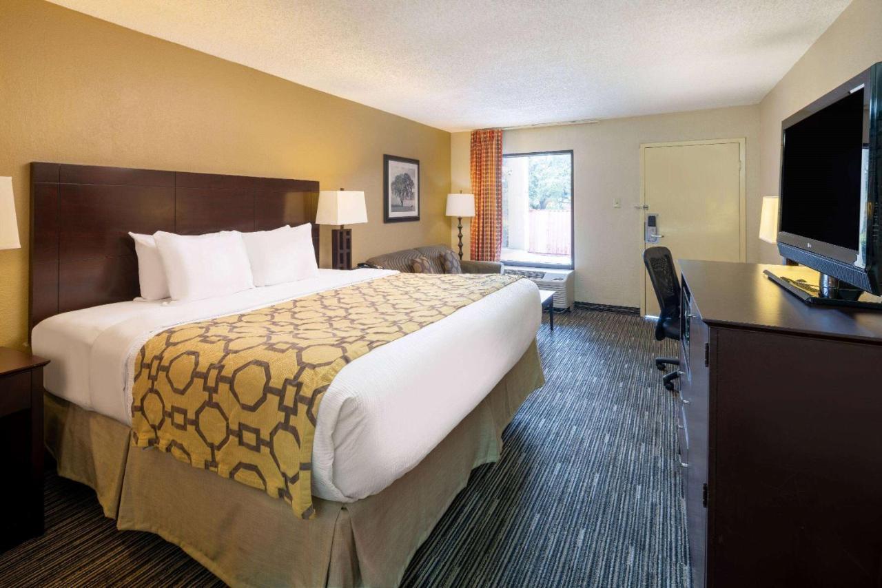 Baymont By Wyndham Columbus Ga Hotel Luaran gambar
