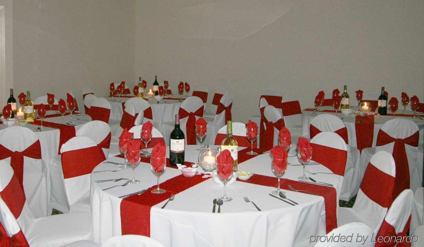 Baymont By Wyndham Columbus Ga Hotel Restoran gambar