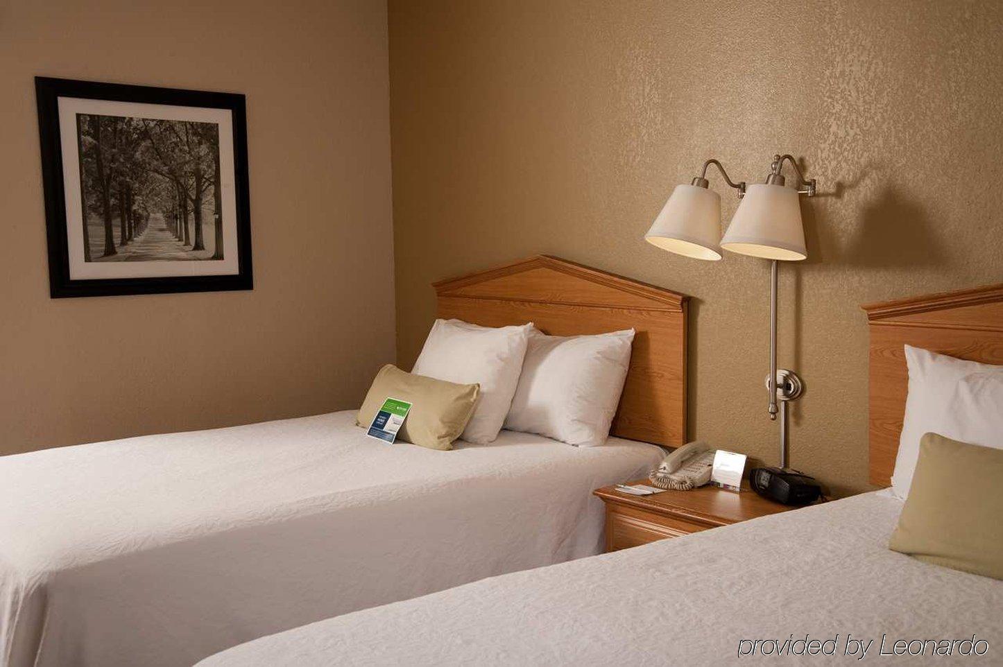Baymont By Wyndham Columbus Ga Hotel Bilik gambar