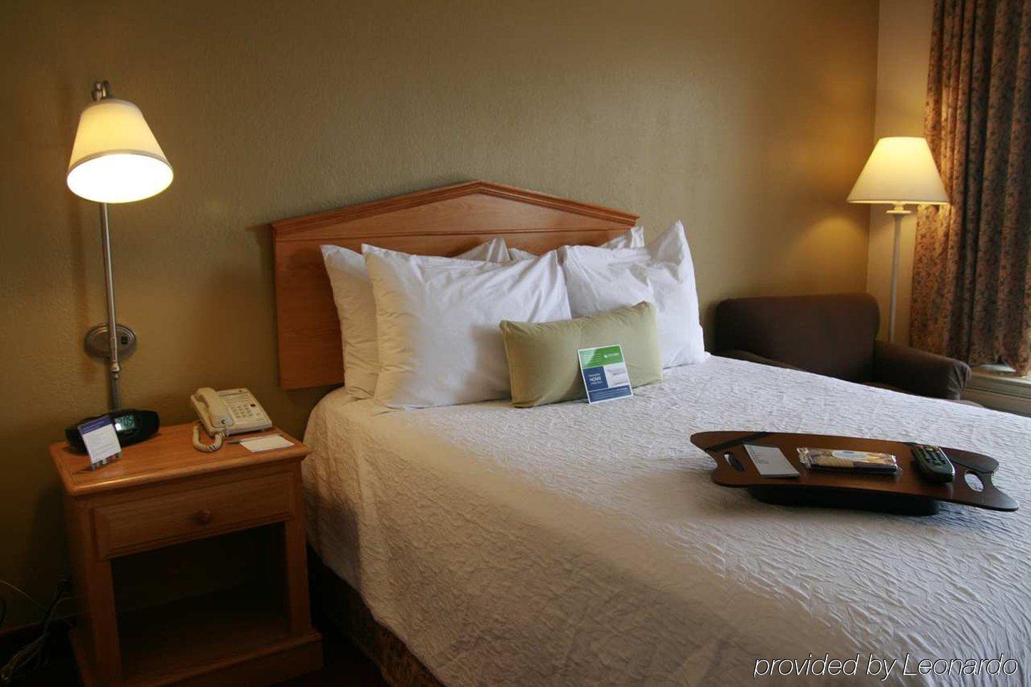 Baymont By Wyndham Columbus Ga Hotel Bilik gambar