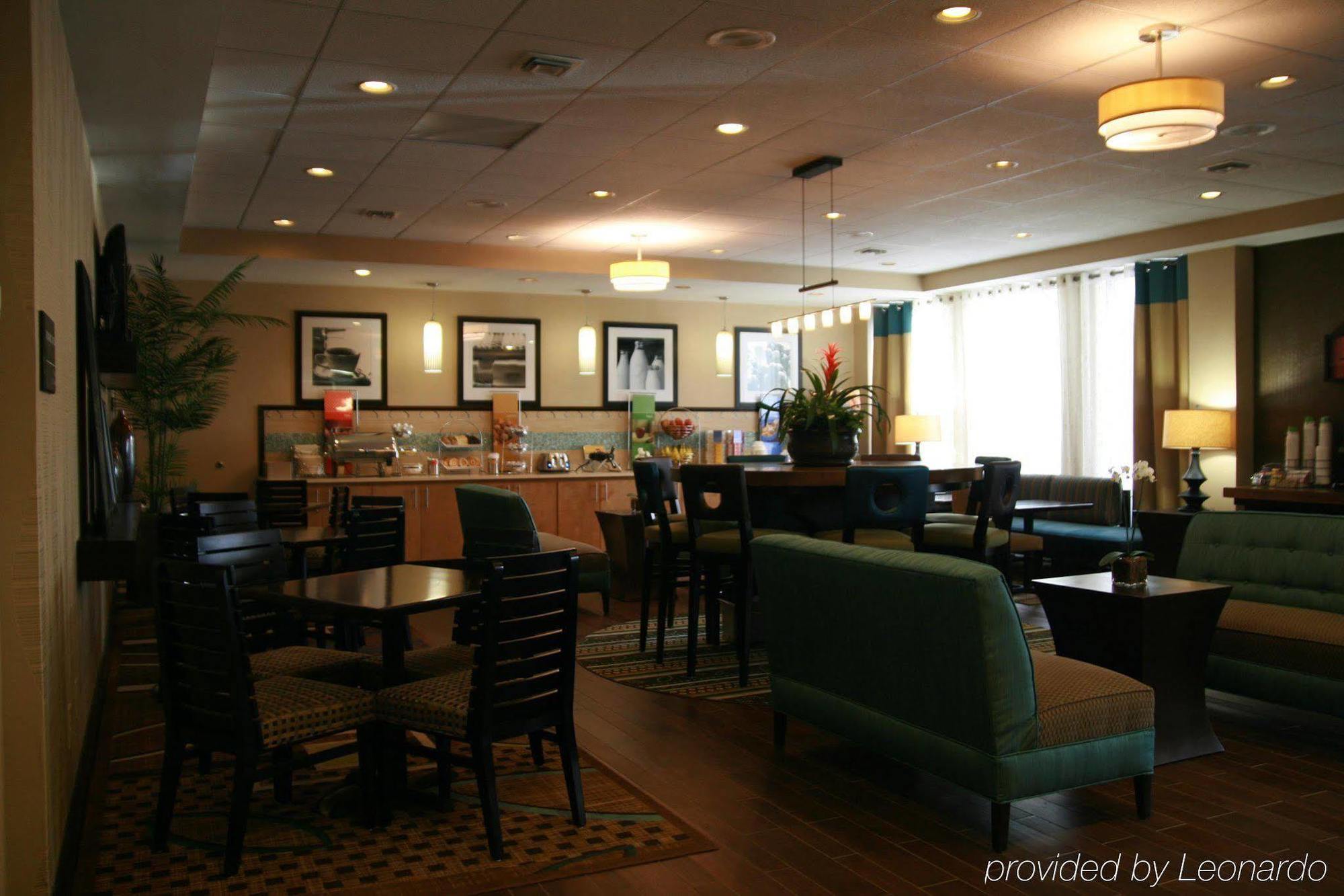 Baymont By Wyndham Columbus Ga Hotel Restoran gambar