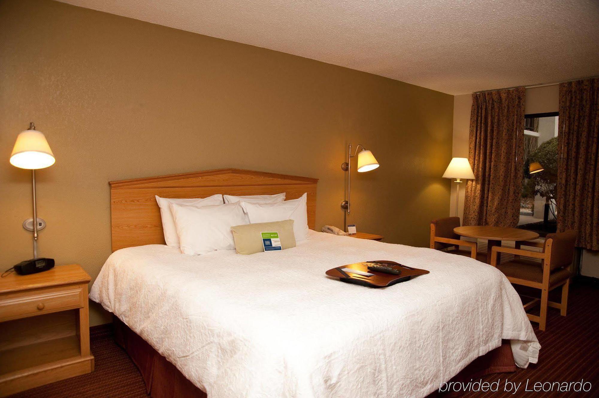 Baymont By Wyndham Columbus Ga Hotel Bilik gambar